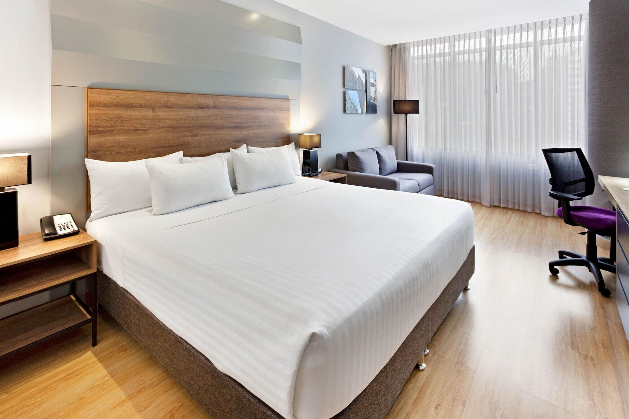 La Quinta By Wyndham Medellin Medellin