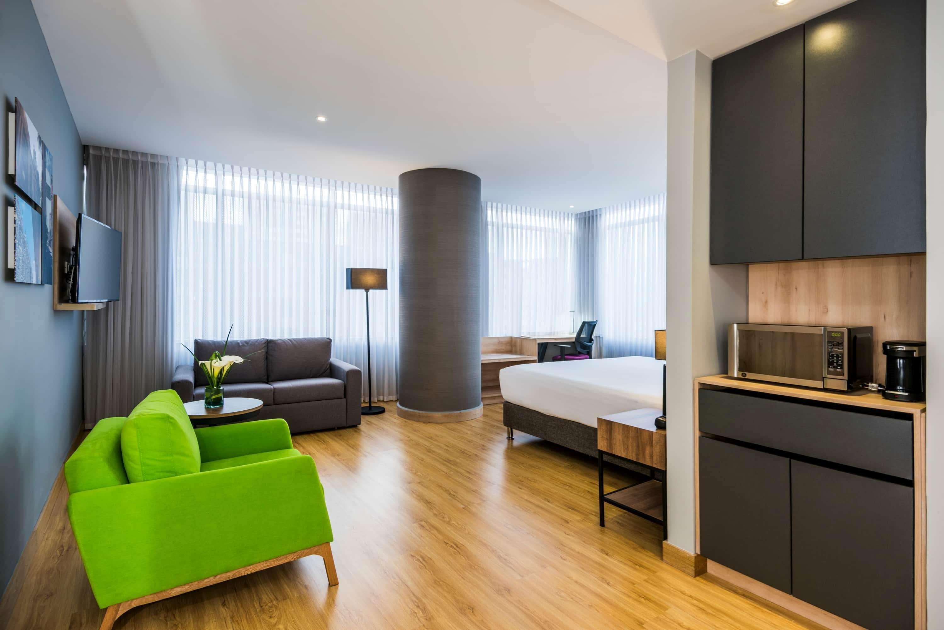 Hotel La Quinta By Wyndham Medellin 4*